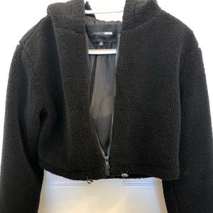 Fashion Nova black cropped fuzzy jacket M